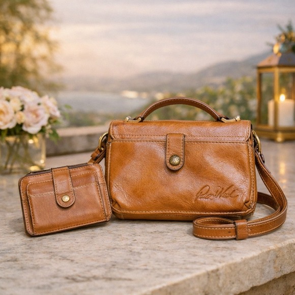 Patricia Nash Handbags - Patricia Nash Tan Distressed Leather Crossbody Bag And‎ Wallet